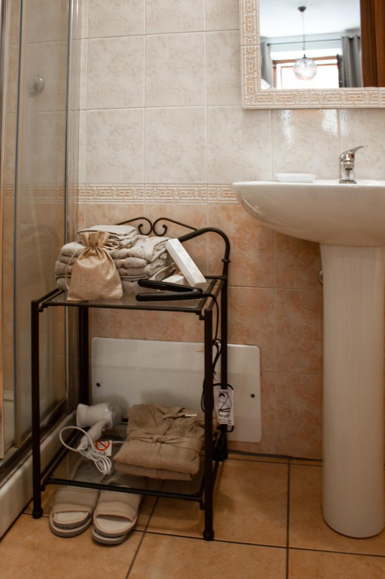 Castello'S Rooms Каляри Екстериор снимка